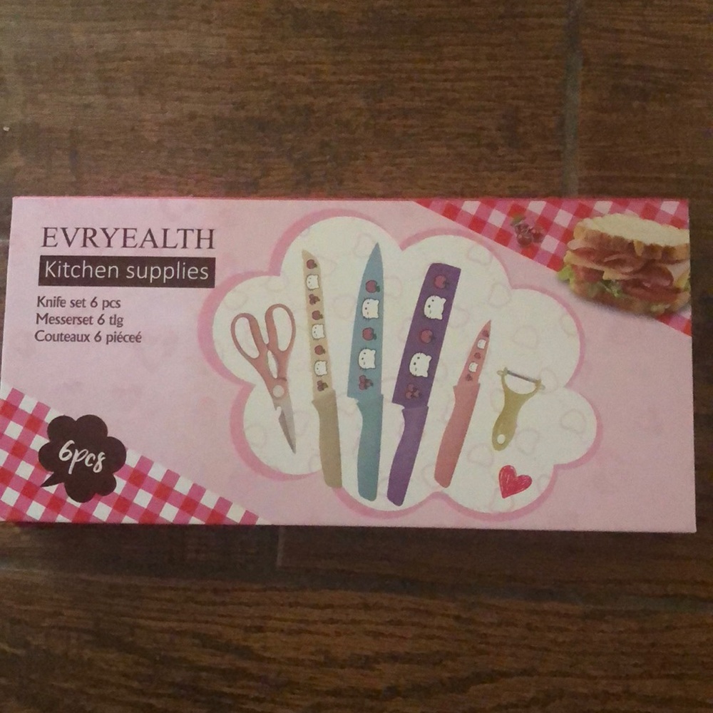 Hello kitty kitchen supplies